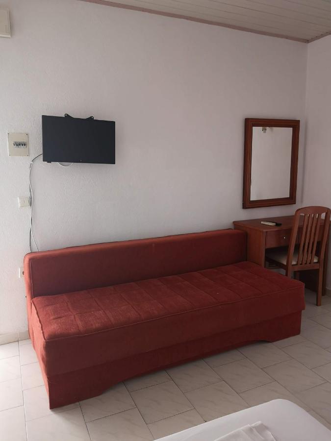 Gatos Beach Hotel Pefkochori Exterior photo